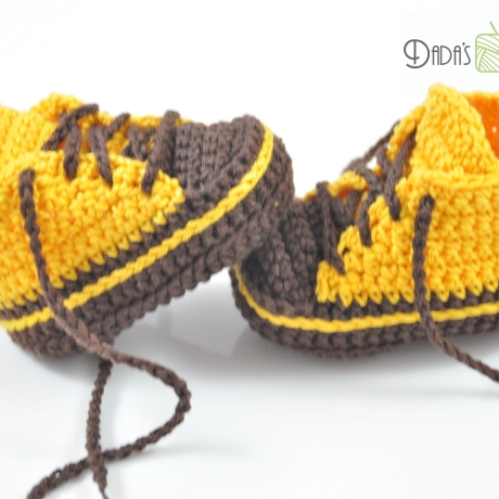 Babyschuhe/Babychucks gehäkelt Gr. ca 15