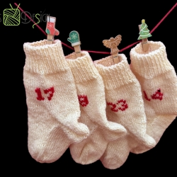 Adventskalender/Adventskalenderset - gestrickte Socken mit Zahlen