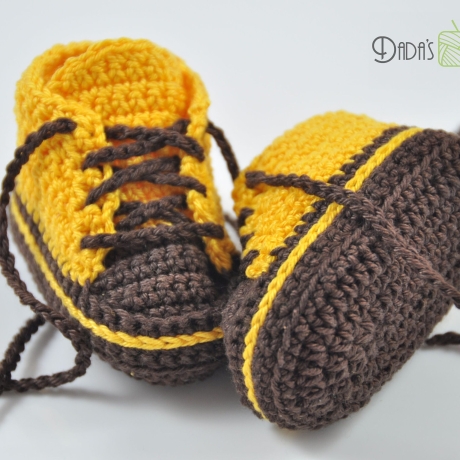 Babyschuhe/Babychucks gehäkelt Gr. ca 15