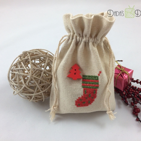 Leinensäckchen zum Nikolaus/Weihnachten, bestickt
