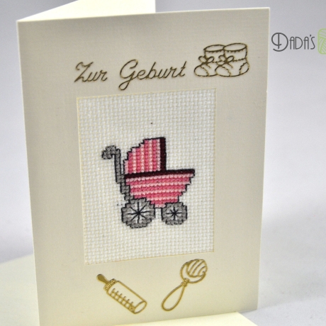 Gestickte Geburtskarte creme mit rosa Kinderwagen