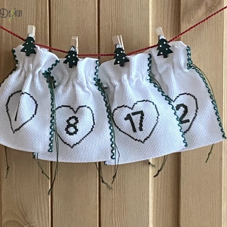 Adventskalender, Adventskalenderset Säckchen genäht und bestickt
