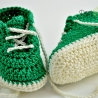 Babyschuhe gehäkelt golfgrün-weiß Gr. ca 15