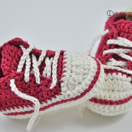 Babyschuhe/Babychucks gehäkelt  Gr. ca 15 / 16