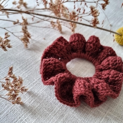 Handgemachtes gehäkeltes Scrunchie - Haargummi aus 100% Merinowolle