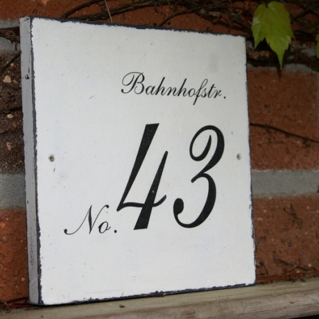 Schild Hausnummer  nach Wunsch (1)