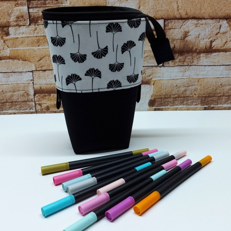 Popup-Mäppchen, Stiftemäppchen, Pencilcase - schw/we 1