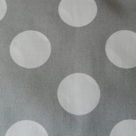 Baumwollstoff - grau mit großen weißen Punkten - ab 25 cm