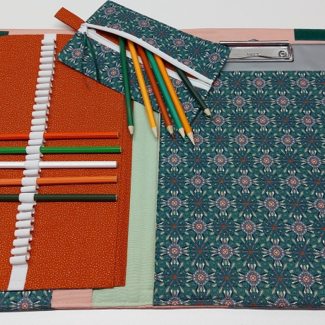 Maltasche auch für Erwachsene - geometrisches Muster grün