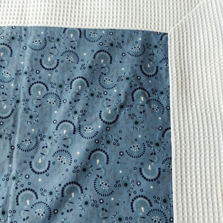 Wickelunterlage mit abstraktem Muster, wendbar, abziehbar - blau