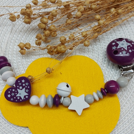 Schnullerkette Stern in weiss/beere