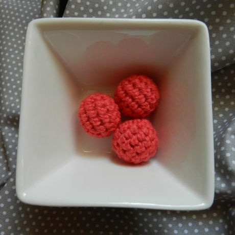 Häkelperlen für Schnullerketten, Greiflinge - rötliche Töne