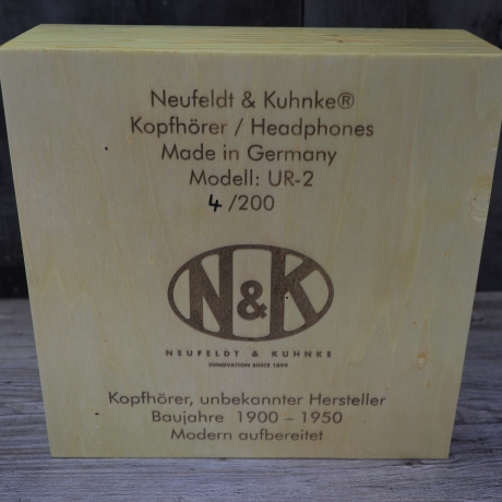 Kopfhörer Neufeldt&Kuhnke , Modell UR-2 aus ca. 1920, unbekannter Hersteller, modern aufbereitet, mit Holzkiste, Limitierte Auflage 4/200
