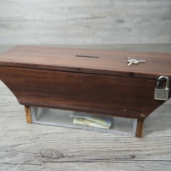 Schmuckkästchen, verschiedene Hölzer, 2 Fächer, abschließbar mit Schwenkmechanismus