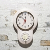 Küchenuhr der Firma Peter - mit integrierter Eieruhr - Quarzuhrwerk - batteriebetrieben - Wanduhr - Made in Germany - voll funktionsfähig UW