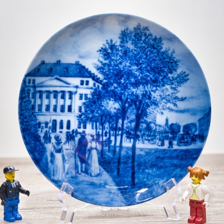 Sammelteller Berlin Design - Serie: Alt Hamburg - Die Esplanade um 1840 - blaues Porzellan  - Made in Germany - 9D1 - TOP Zustand