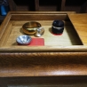 Ladestation für Tablets und Smartphone mit Qi Ladeplatz (3 Tablets plus 4 Smartphones) mit 3 Geheimfächern. Plattenspieler Upcycling