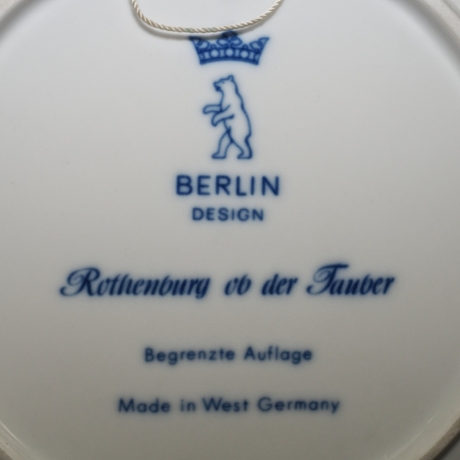 Weihnachtsteller - 1971: Rothenburg ob der Tauber - von Berlin Design - blaues Porzellan - begrenzte Auflage - Made in West Germany (8F)