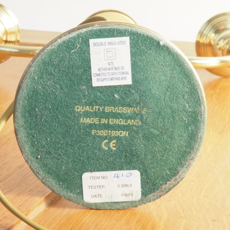 Eleganter zweiarmiger Tischleuchter - Made in England (7A)