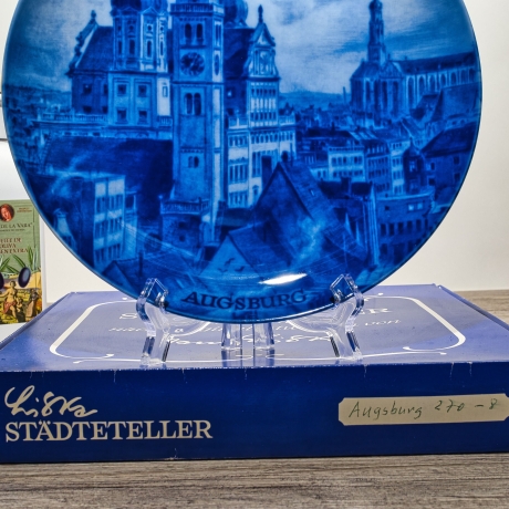 Sammelteller, Städteteller: Augsburg - Berlin Design - blaues Porzellan  - Made in Germany - mit Karton - 8D1