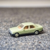 Herpa Mercedes 190E Modellauto in schilfgrün – Maßstab 1:87 – Perfektes Sammlerstück für Mercedes Fans und Modellauto-Liebhaber H0 1/87