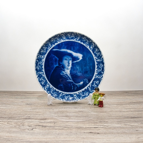 Sammelteller Berlin Design - Dame mit Hut nach Johannes Vermeer, blaues Porzellan  - Made in Germany - 9E3 - TOP Zustand- Mit ZERTIFIKAT