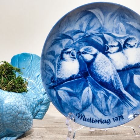 Sammelteller Muttertag: 1972 Rotkehlchen - Berlin Design - blaues Porzellan  - Made in West Germany - 19,5 cm - 8B3 - TOP Zustand