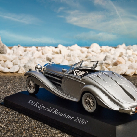 Automodell Mercedes Benz 540K - 1936, unbekannter Hersteller, Maßstab  1/50 in TOP Zustand mit Acrylglashaube (leichte Kratzer der Haube)
