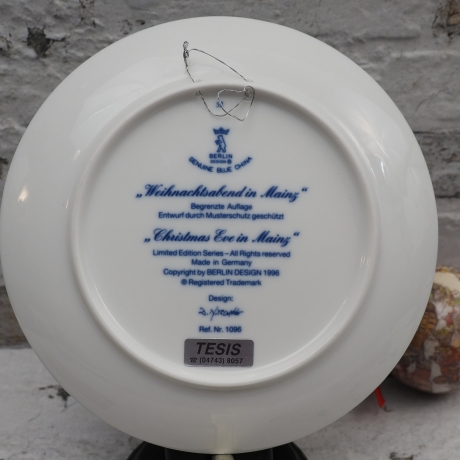 Weihnachtsteller - 1996: Weihnachtsabend in Mainz, Berlin Design - blaues Porzellan - begrenzte Auflage - Made in Germany - TOP (8E3)