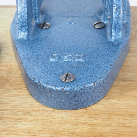 Organizer-Station : Locher, Tacker, Stifthalter, Schubladen  (8C)