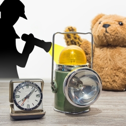 Handlampe: British Empire - Dualbetrieb - gelbe Signalleuchte und Scheinwerfer - getrennt schaltbar, Akkubetrieb und LED Aufrüstung  - 9B3