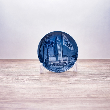 Sammelteller Berlin Design - Olympischen Spiele 1984 in Los Angeles - blaues Porzellan - Made in Germany - 9D1 - TOP Zustand