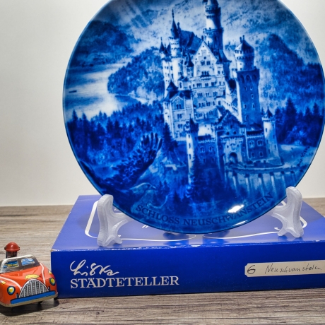 Sammelteller, Städteteller: Schloss Neuschwanstein - Berlin Design - blaues Porzellan  - Made in Germany - mit Karton - 8C1 - TOP Zustand
