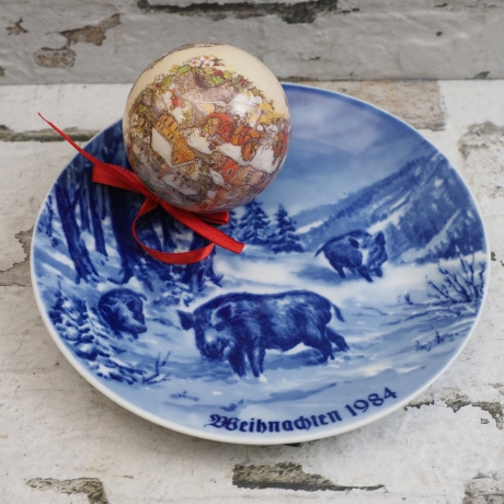 Weihnachtsteller 1984  - Lichte Porzellan, blaues Porzellan, Echt Kobalt,  DDR Produkt - Made in GDR, Porzellan 1A, Aufhängung speziell