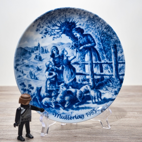 Sammelteller Muttertag: 1985 Blumen für die Mutter - Berlin Design - blaues Porzellan  - Made in West Germany - 19,5 cm - 8B3 - TOP Zustand
