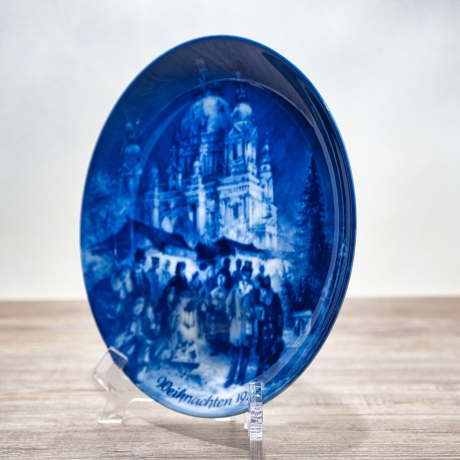 Weihnachtsteller - 1978: Weihnachtsmarkt am Berliner Dom - Berlin Design - blaues Porzellan - begrenzte Auflage - Made in West Germany (8C3)