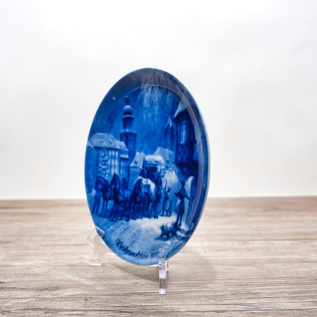Weihnachtsteller - 1975: Weihnachten in Dortmund - von Berlin Design - blaues Porzellan - begrenzte Auflage - Made in West Germany (8C3)
