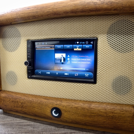 Röhrenradio Retromod: Holzgehäuse Radio mit Android Radio (Touchscreen Wi-Fi, Bluetooth) umgebaut- 2 JBL Speaker + Bassreflex - Einzelstück
