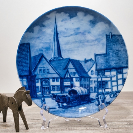 Sammelteller Berlin Design - Serie: Alt Gütersloh - Blick vom Rathausplatz - blaues Porzellan  - Made in Germany - 9D2 - TOP Zustand