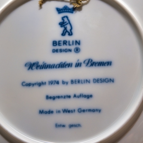 Weihnachtsteller - 1972: Bremen - von Berlin Design - blaues Porzellan - begrenzte Auflage - Made in West Germany - TOP Zustand (8C3)