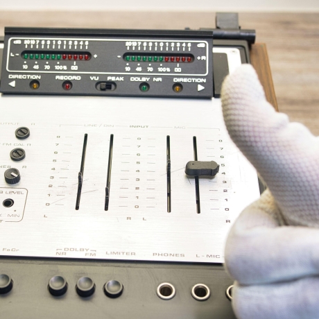 Kappe für Schieberegler des Tape Decks C 939 Dual Stereo -  Made in Germany - Ersatzteil