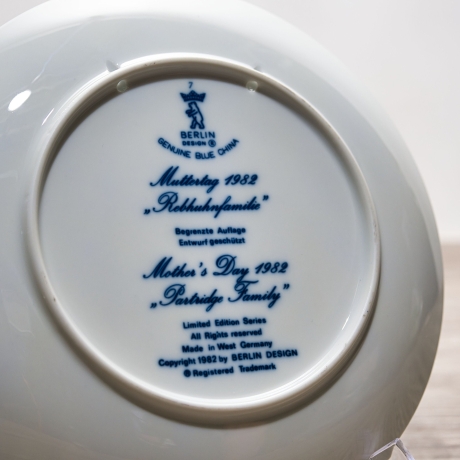 Sammelteller Muttertag: 1982 Rebhuhnfamilie - Berlin Design - blaues Porzellan  - Made in West Germany - 19,5 cm - 8B3 - TOP Zustand