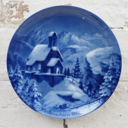 Weihnachtsteller - 1973: Heiligabend am Wendelstein - von Berlin Design - blaues Porzellan - begrenzte Auflage - Made in West Germany (8E3)