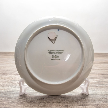 Rosenthal-Weihnachtsteller - 1973 - Motiv: Lübeck Holstentor - Entwurf von Georg Küspert - handbemalt - TOP Zustand - 9E3
