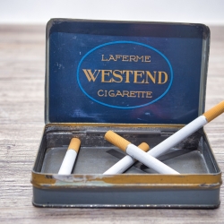 Vintage Blech Zigarettendose - La Ferme - Westend Cigarette - 9C2