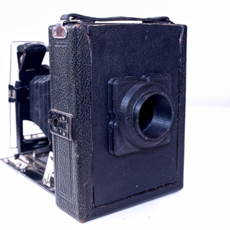 Balgenkamera Umbausatz 9x12 D-Back. Ermöglicht den Anschluss einer Digitalkamera an eine Laufbodenkamera, Plattenkamera bzw. Balgenkamera