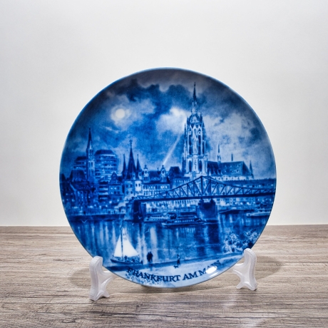 Sammelteller, Städteteller: Frankfurt am Main - Berlin Design - blaues Porzellan  - Made in Germany - mit Karton - 8D1 - TOP Zustand