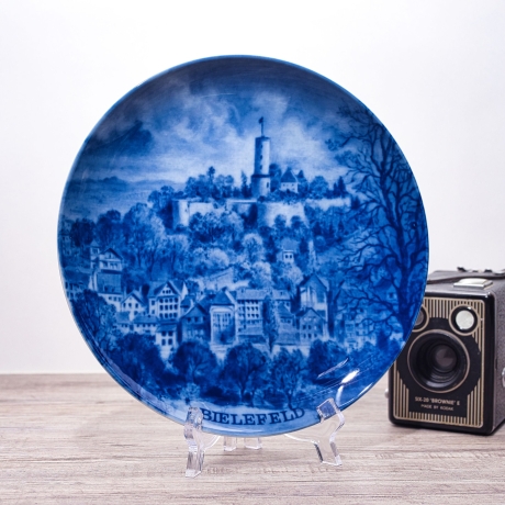 Sammelteller, Städteteller: Bielefeld - Berlin Design - blaues Porzellan  - Made in Germany - 9E2 - TOP Zustand