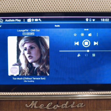 Röhrenradio Retromod: Melodia Radio mit Android Radio (Touchscreen Wifi, Bluetooth) umgebaut - 4 moderne Ground Zero Speaker - Einzelstück