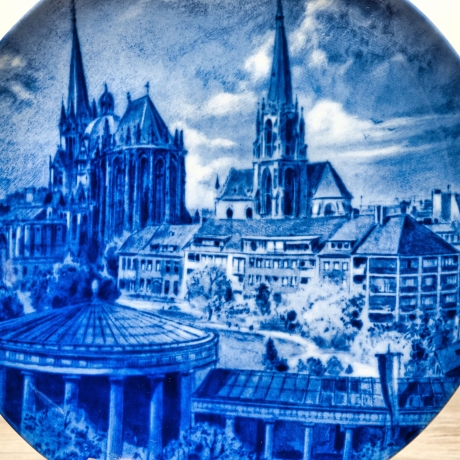 Sammelteller, Städteteller: Aachen - Berlin Design - blaues Porzellan  - Made in Germany - mit Karton - 8D1 - TOP Zustand